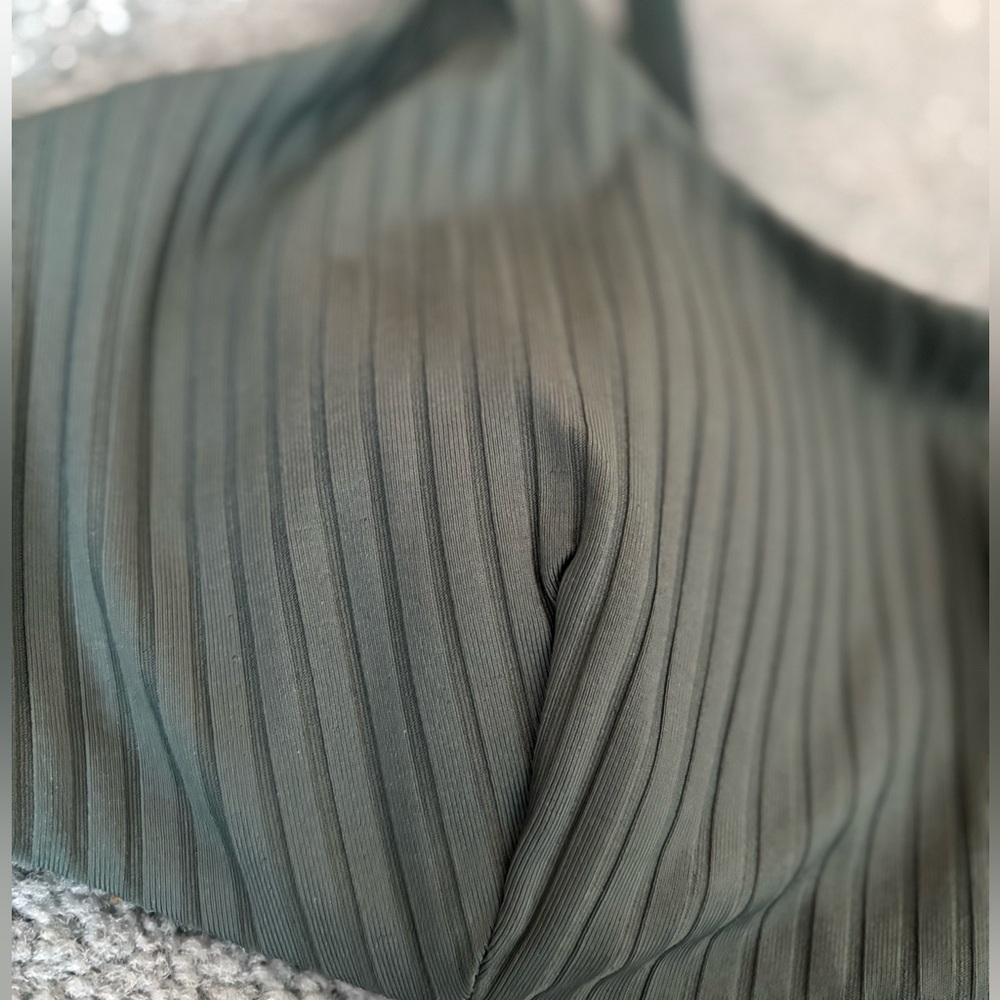 Athleta Bikini Top 38 B/C - Picture 3 of 5